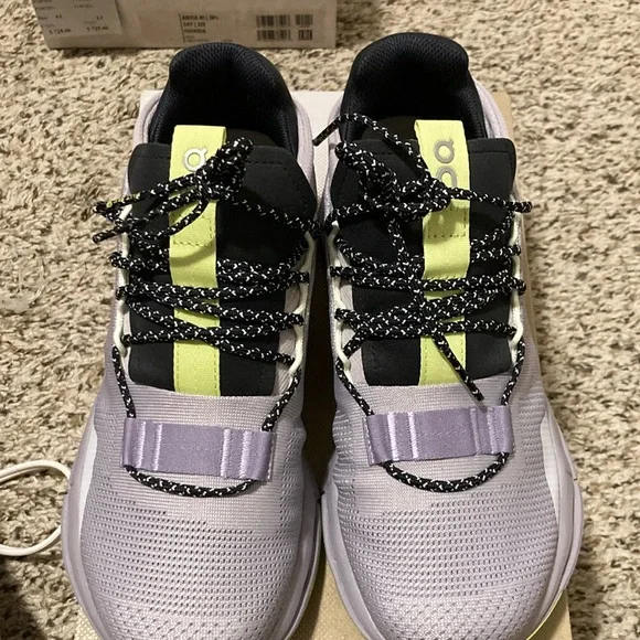 Brand New On running Cloudtech - Picture 1 of 4